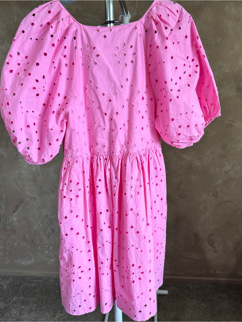 Zara Pink Puff-Sleeve Eyelet Mini Dress Barbie Pink Baby Doll Summer Dress Sz L - Picture 5 of 7
